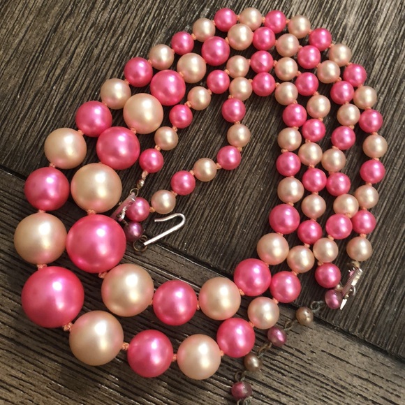 Vintage Double Stand Faux Pearls Pink & Cream Made in Japan - Picture 8 of 16